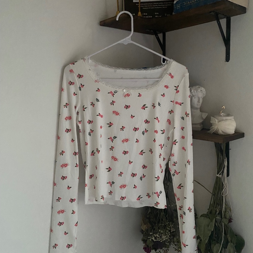 pink flower long sleeve! 🌸